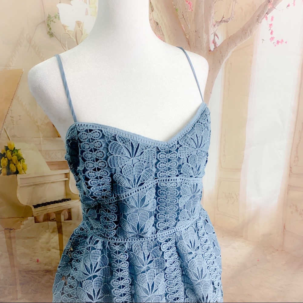 NEW Lovers & Friends TINSLEY LACE MINI DRESS DUSTY BLUE - Picture 7 of 11
